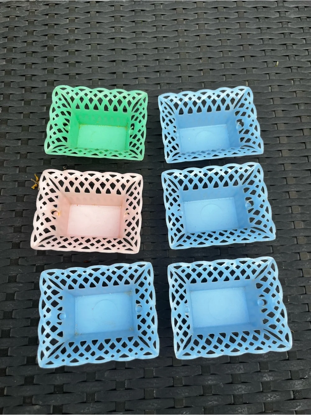 Best USA Mini Decorative Plastic Baskets in Blue, Pink & Green